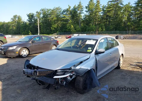 2014 Volkswagen Jetta 1.8T Se z USA, uszkodzony, nr VIN 3VWD17AJ0EM257532